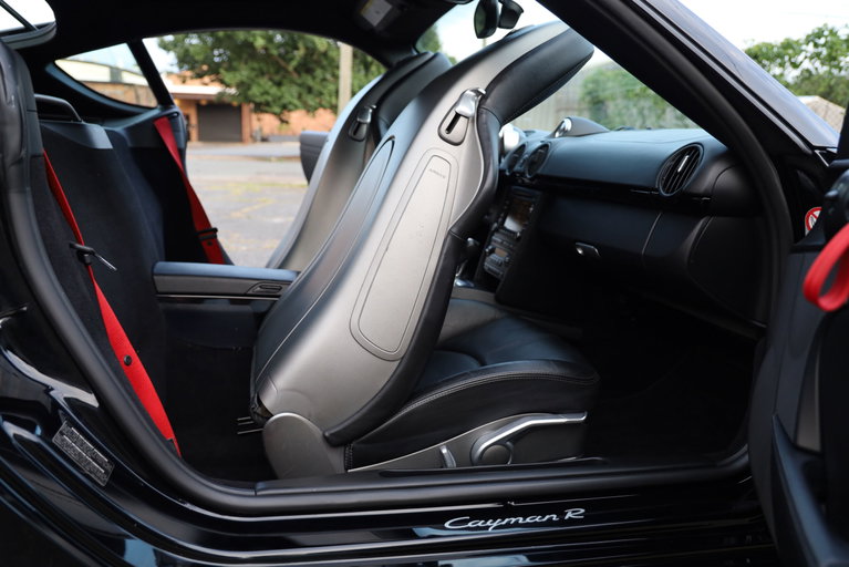 Porsche 987 Cayman R