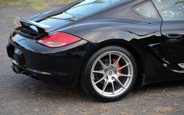 Porsche 987 Cayman R