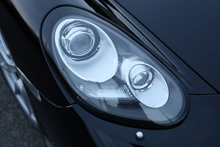 Porsche 987 Cayman R