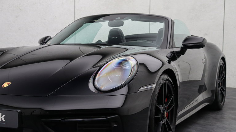 Porsche 992 Carrera 4 GTS