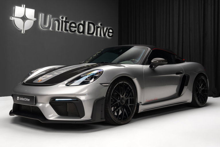 Porsche 718 Spyder RS