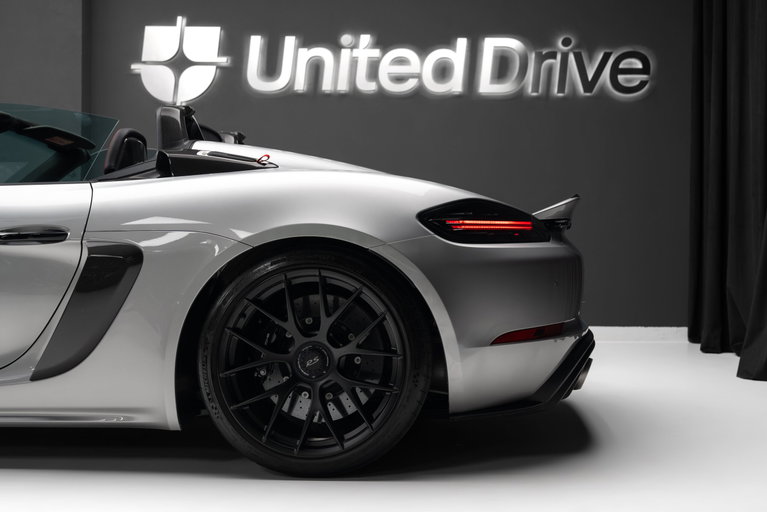 Porsche 718 Spyder RS