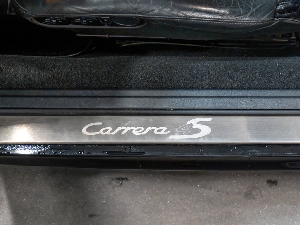 Porsche 993 Carrera 4S