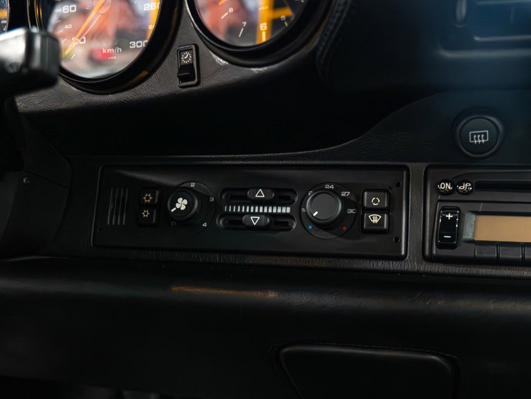 Porsche 993 Carrera 4S