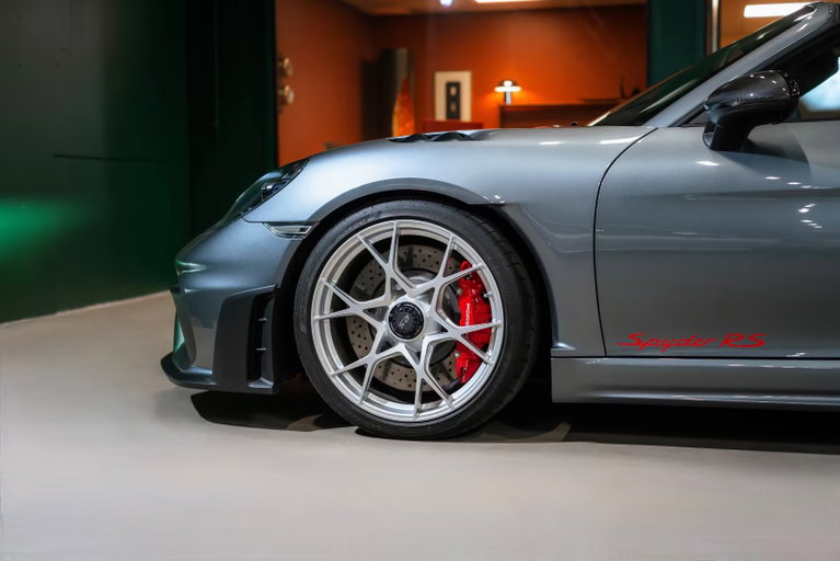 Porsche 718 Spyder RS