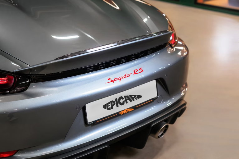 Porsche 718 Spyder RS