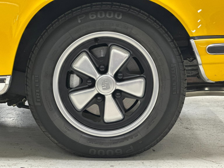 Porsche 911 E