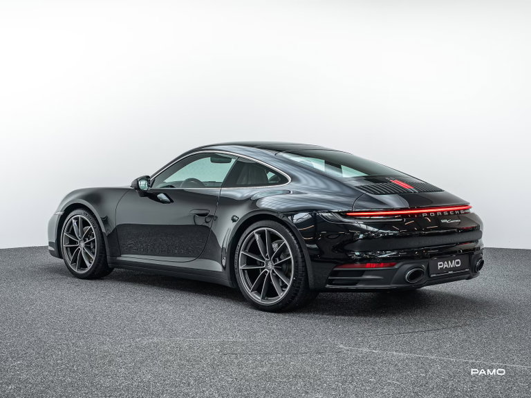 Porsche 992 Carrera