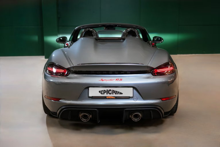 Porsche 718 Spyder RS
