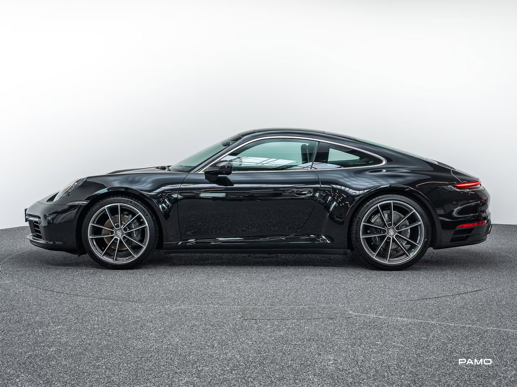 Porsche 992 Carrera