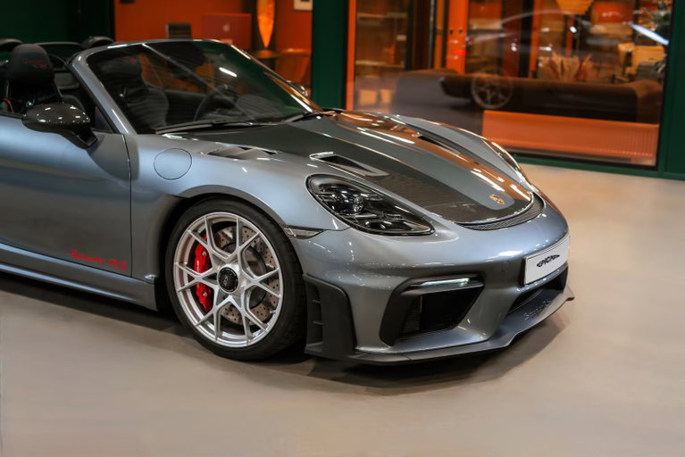Porsche 718 Spyder RS