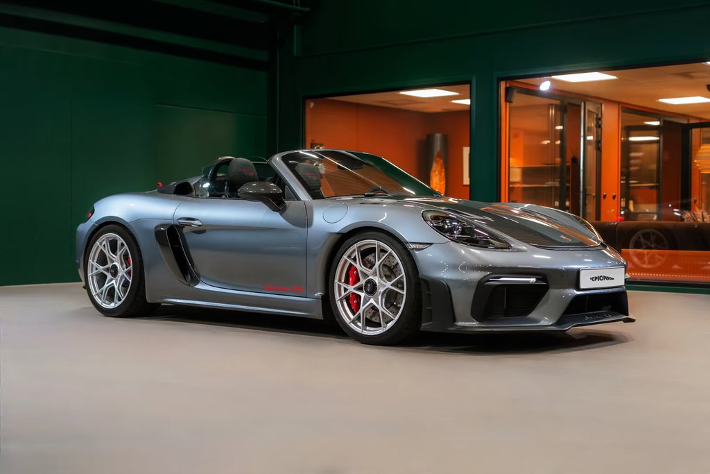 Porsche 718 Spyder RS