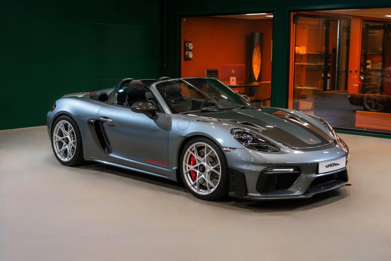 Porsche 718 Spyder RS