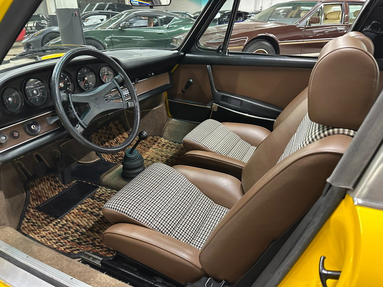 Porsche 911 E
