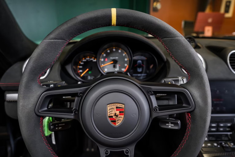 Porsche 718 Spyder RS
