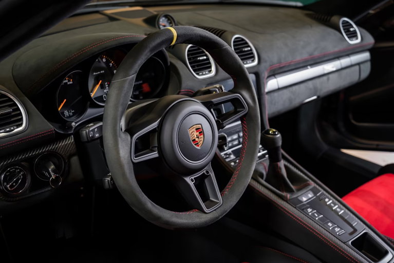 Porsche 718 Spyder RS
