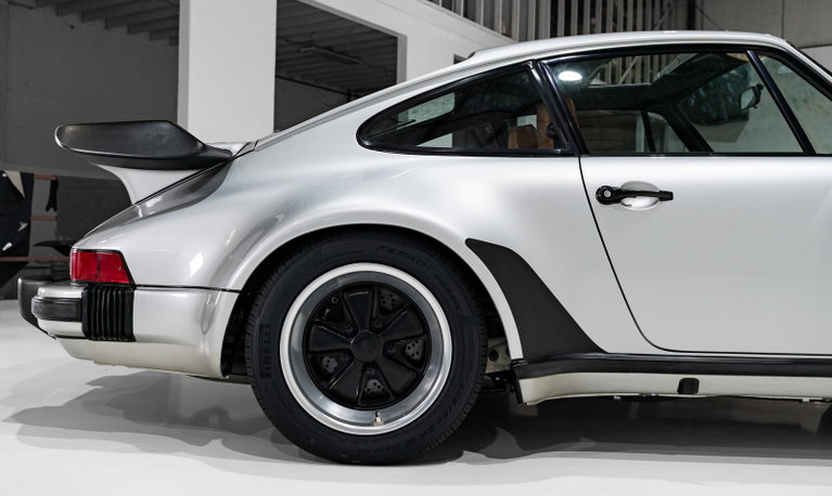 Porsche 911 Turbo 3.3 (US)