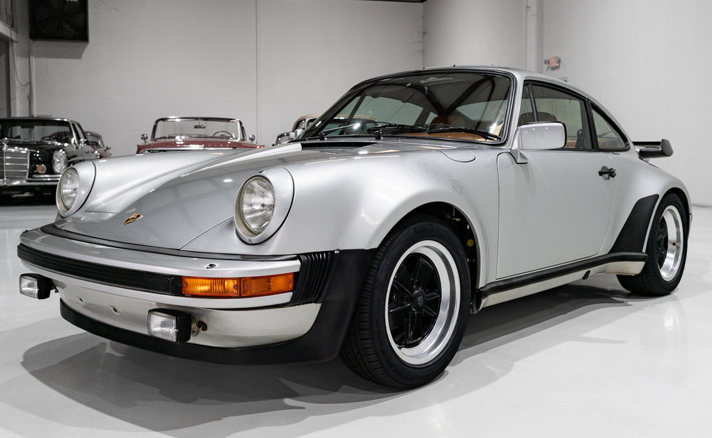 Porsche 911 Turbo 3.3 (US)