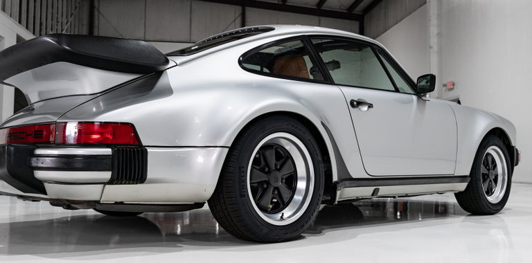 Porsche 911 Turbo 3.3 (US)