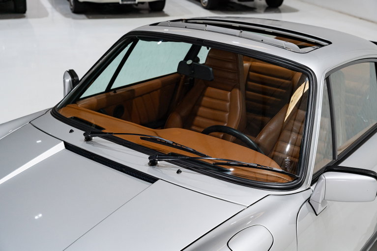 Porsche 911 Turbo 3.3 (US)