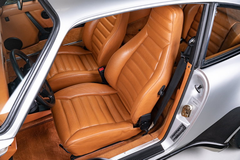 Porsche 911 Turbo 3.3 (US)