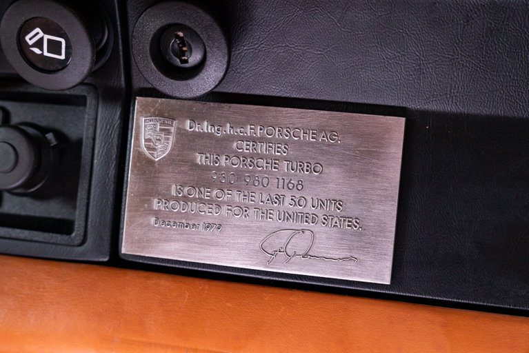 Porsche 911 Turbo 3.3 (US)