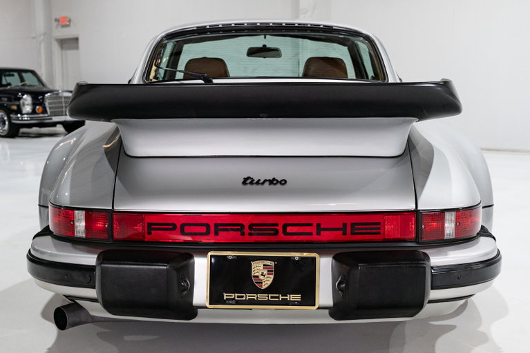 Porsche 911 Turbo 3.3 (US)