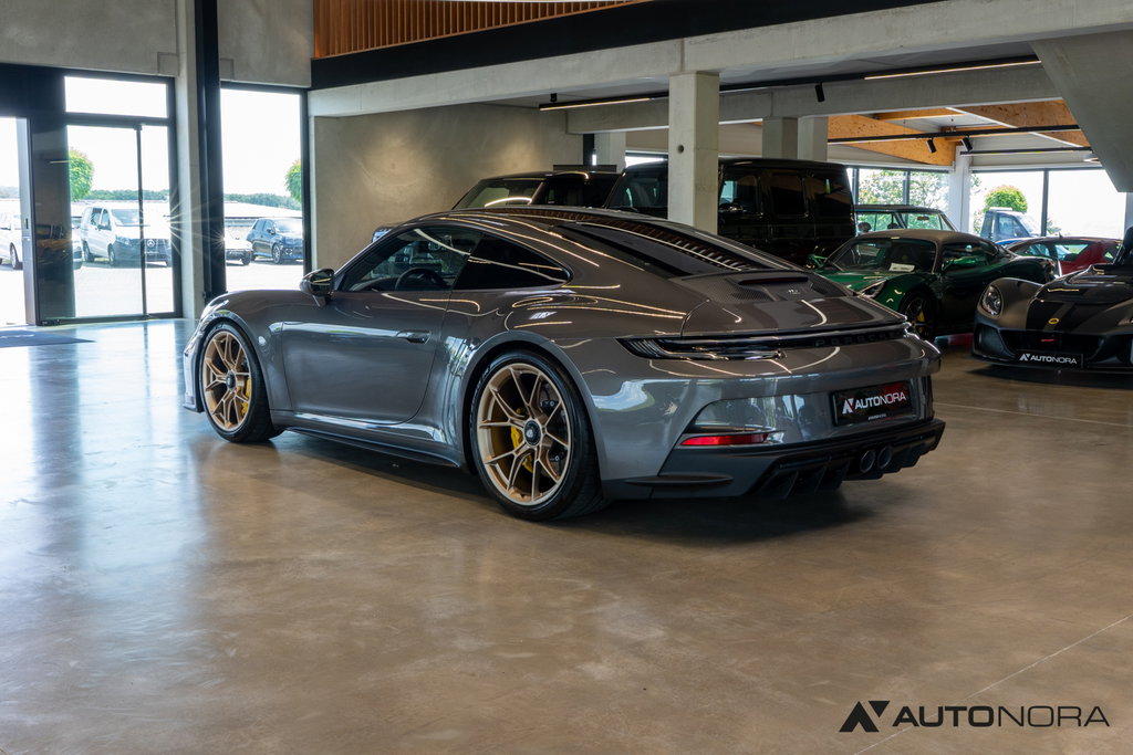 Porsche 992 GT3 Touring