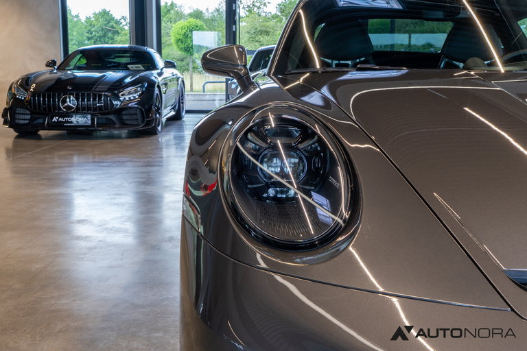 Porsche 992 GT3 Touring