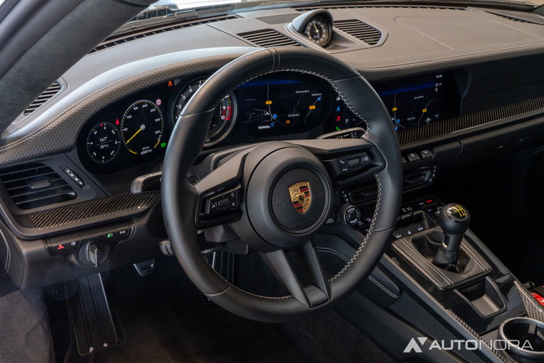 Porsche 992 GT3 Touring