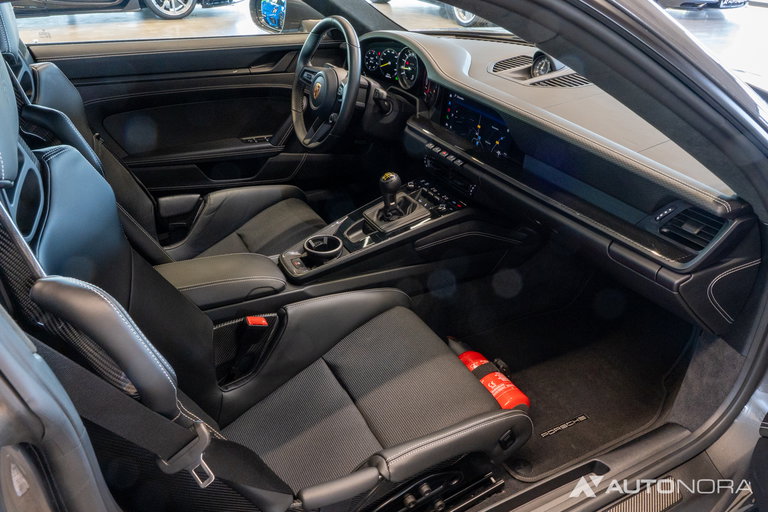 Porsche 992 GT3 Touring