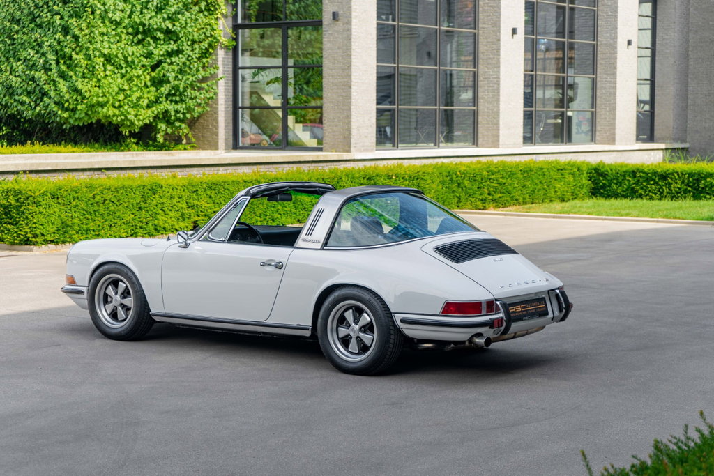 Porsche 911 T (US)