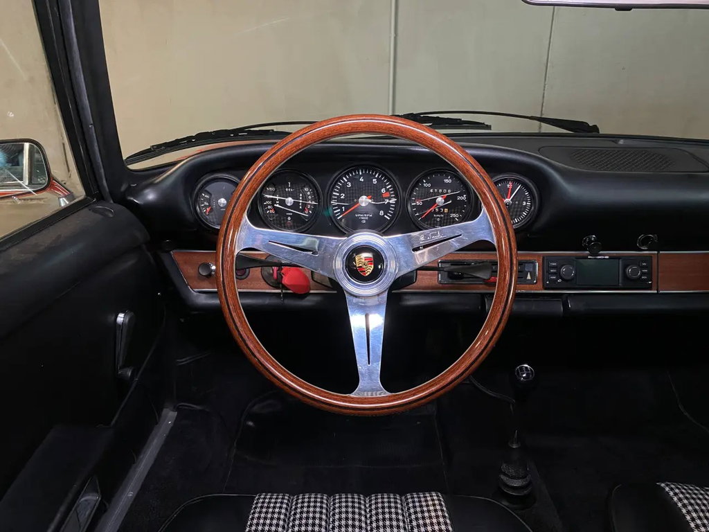 Porsche 911 T