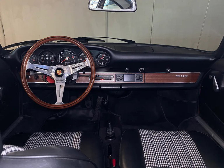 Porsche 911 T