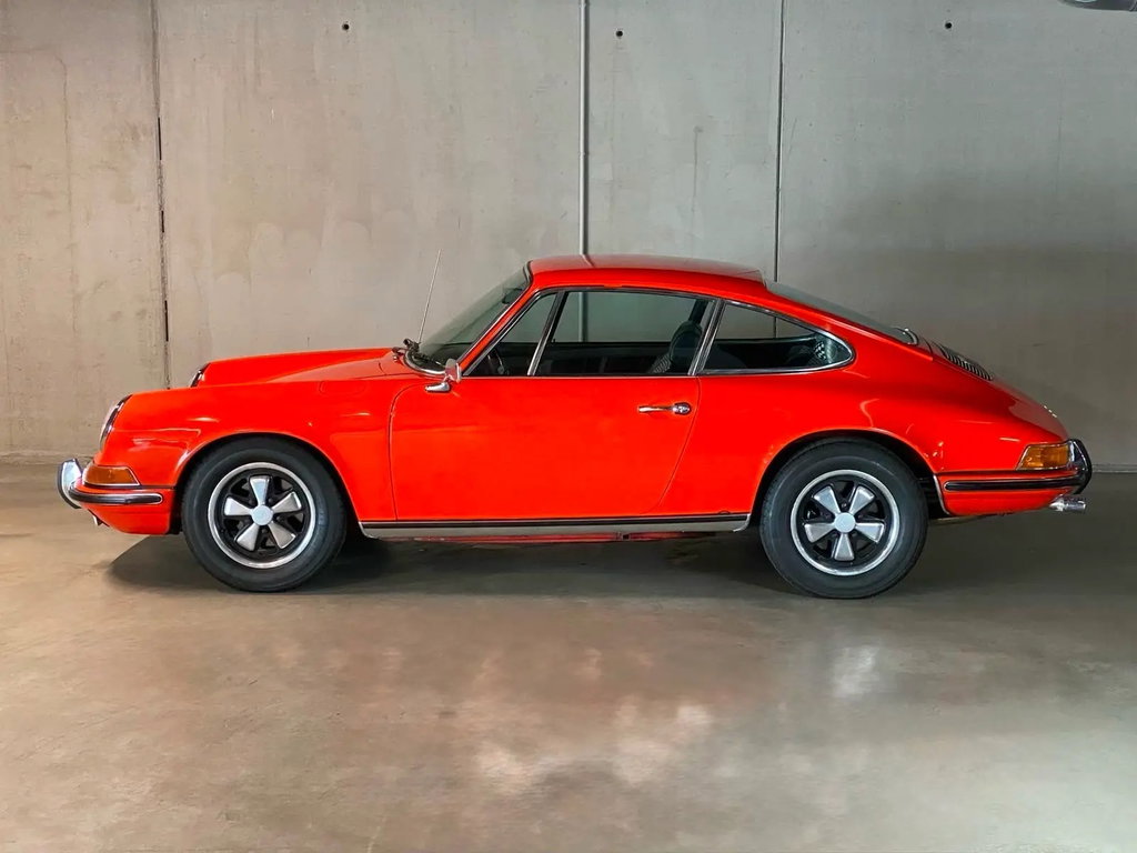 Porsche 911 T