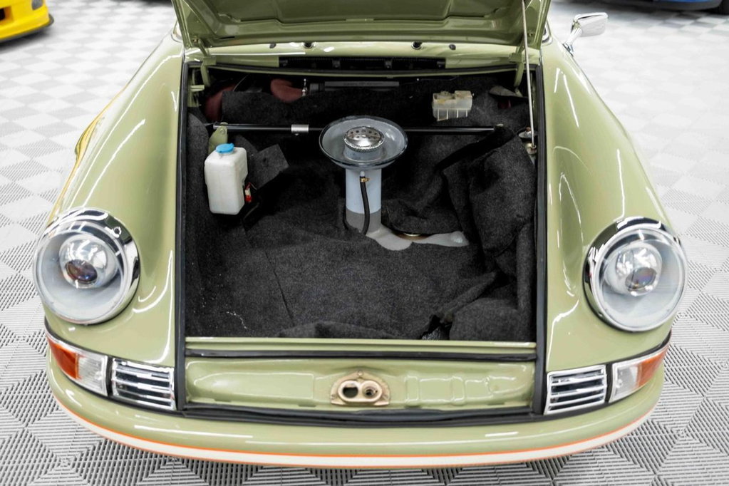 Porsche 911 Backdate