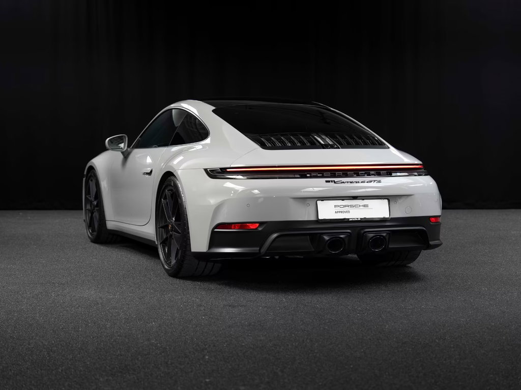 Porsche 992.2 Carrera 4S