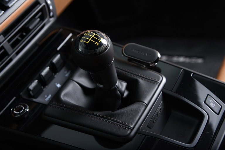 Porsche 992 GT3 Touring