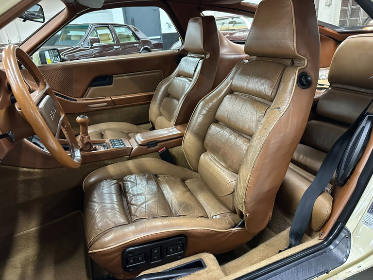 Porsche 928