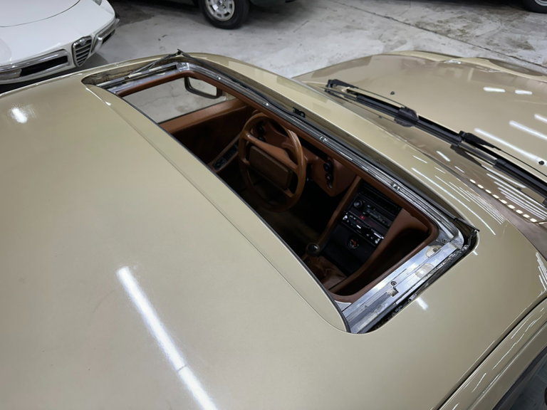 Porsche 928