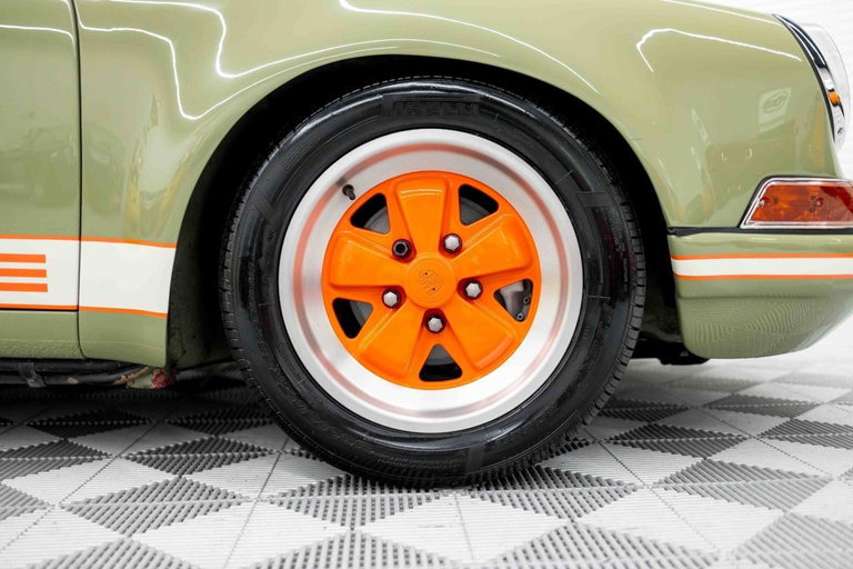 Porsche 911 Backdate