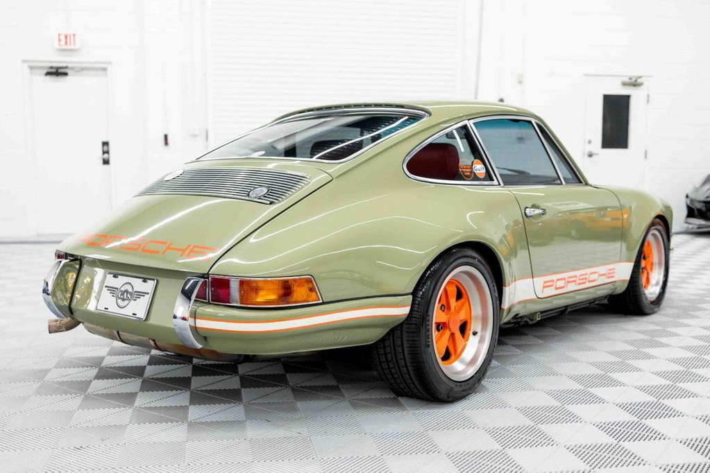 Porsche 911 Backdate