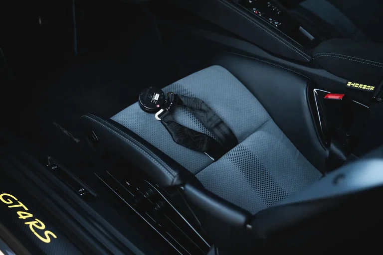 Porsche 718 Cayman GT4 RS