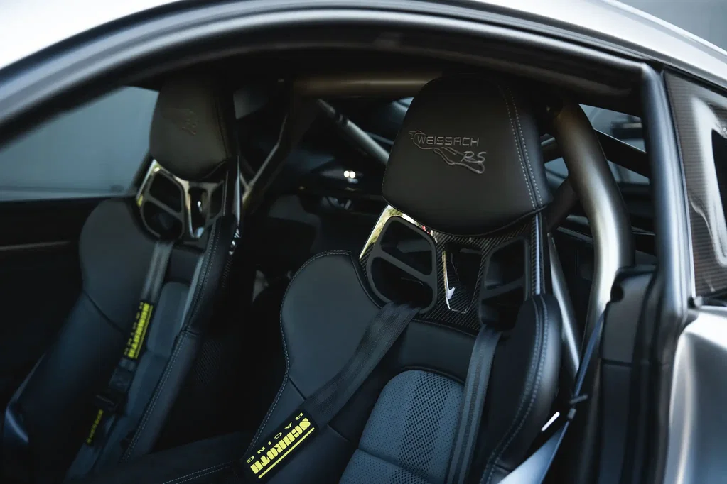 Porsche 718 Cayman GT4 RS