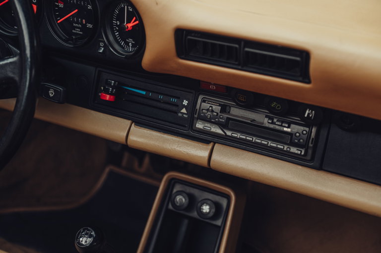 Porsche 911 SC