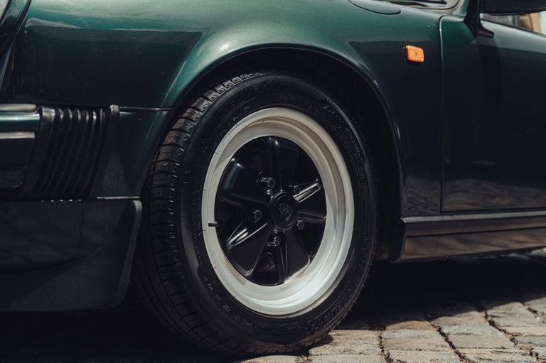 Porsche 911 SC