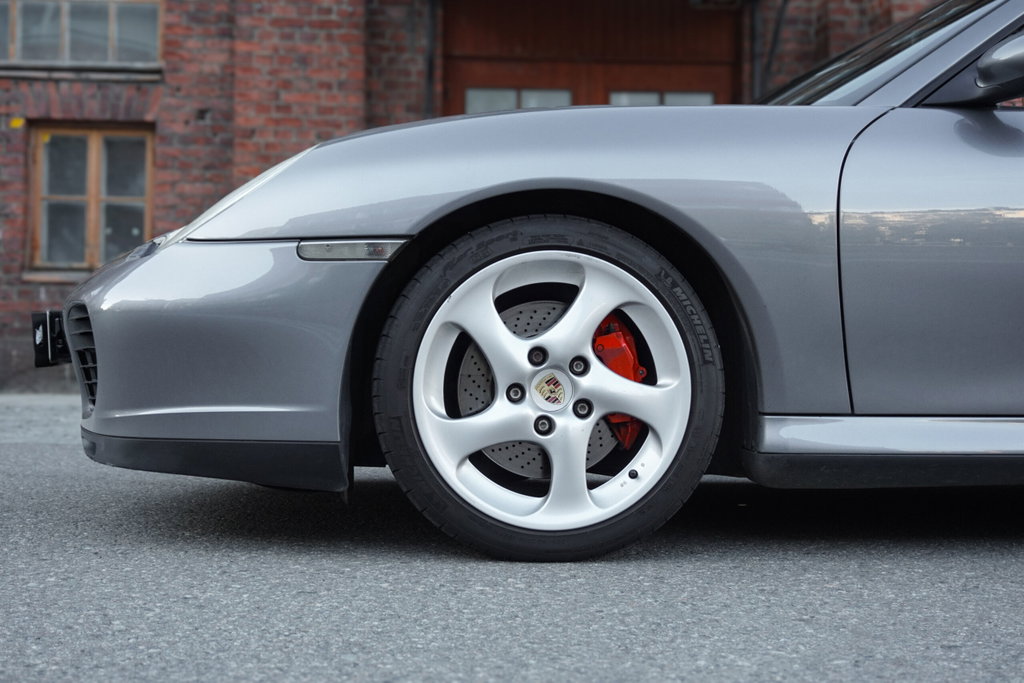 Porsche 996.2 Carrera 4S
