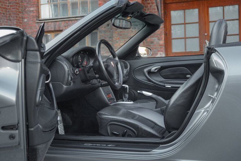 Porsche 996.2 Carrera 4S