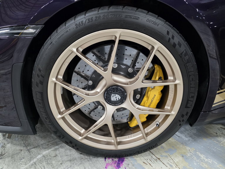 Porsche 992 GT3 Touring
