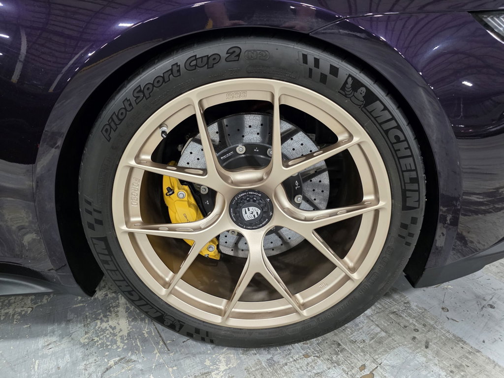 Porsche 992 GT3 Touring